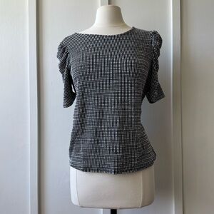 W5 Black and‎ White Women's Top